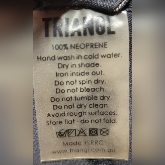 Triangl Small Bikini Top Crochet - Picture 4 of 4